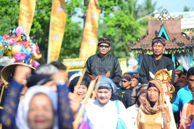 Dokumentasi Syukuran Nelayan Perahu Pesiar