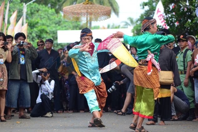 Dokumentasi Syukuran Nelayan Perahu Pesiar