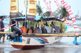 Dokumentasi Syukuran Nelayan Perahu Pesiar
