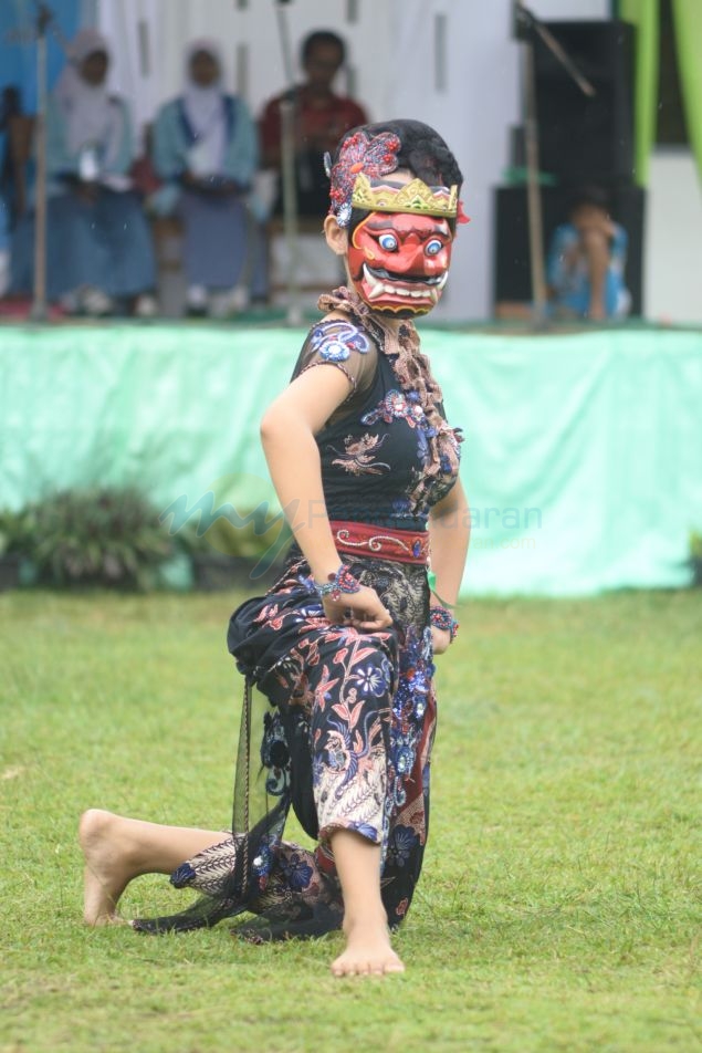 SMAN 1 Pangandaran Gelar Pentas Seni