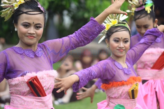 SMAN 1 Pangandaran Gelar Pentas Seni