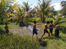 Melihat Potret Anak-Anak Pangandaran Bermain Saat ini