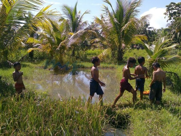 Melihat Potret Anak-Anak Pangandaran Bermain Saat ini