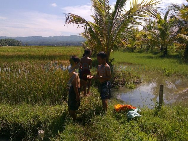 Melihat Potret Anak-Anak Pangandaran Bermain Saat ini