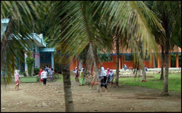 Melihat Potret Anak-Anak Pangandaran Bermain Saat ini