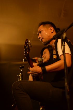 Foto Panggung Saat Band Cokelat Tampil di Pangandaran