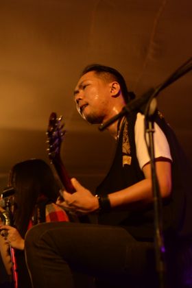Foto Panggung Saat Band Cokelat Tampil di Pangandaran