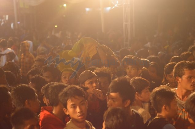 Foto Panggung Saat Band Cokelat Tampil di Pangandaran