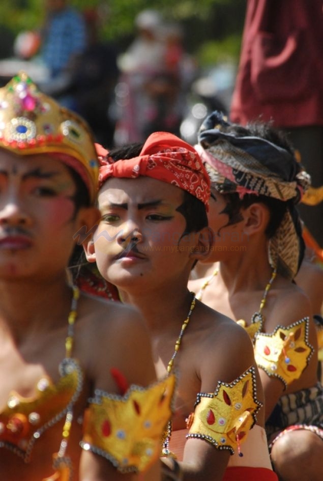 Barongan Alias Ebeg, Seni Tradisional Yang Nyaris Lenyap di Pangandaran