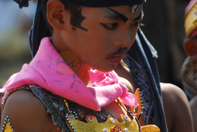 Barongan Alias Ebeg, Seni Tradisional Yang Nyaris Lenyap di Pangandaran