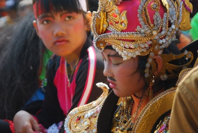 Barongan Alias Ebeg, Seni Tradisional Yang Nyaris Lenyap di Pangandaran