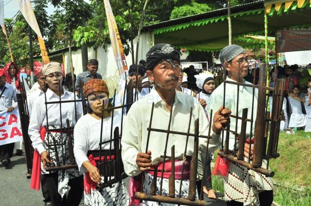 Karnaval dan Gelaran Budaya Meriahkan HUT ke 1 Kabupaten Pangandaran