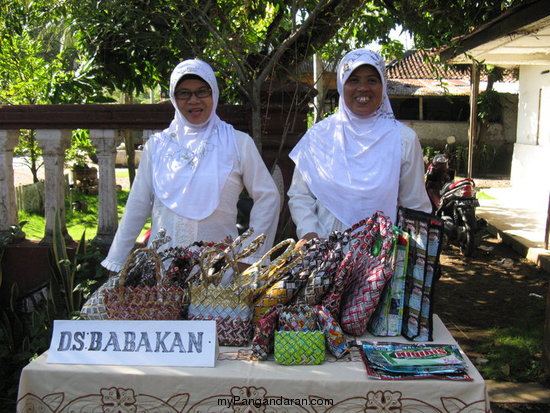 Campernik, Kreatifitas Ibu-ibu Pangandaran