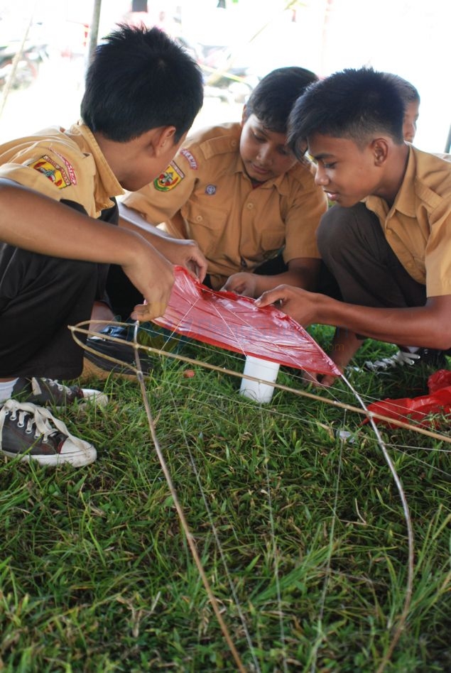 Mengintip Keseruan Hari Pertama International Kite Exhibition 2014