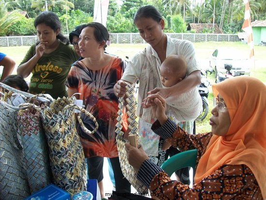 Campernik, Kreatifitas Ibu-ibu Pangandaran