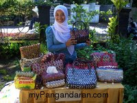 Campernik, Kreatifitas Ibu-ibu Pangandaran