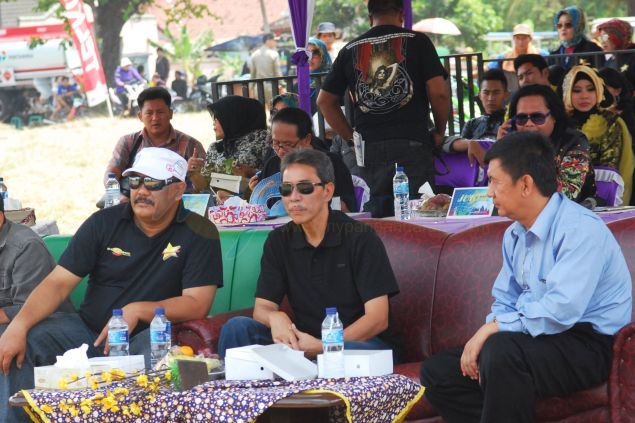 Bapak Bupati Pangandaran Endjang Nafandi, Menghadiri Acara GF Dangdut Pangandaran 2014