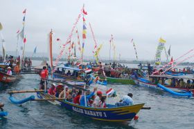 Dokumentasi Hajat Laut Pantai Barat Pangandaran Berlangsung Cukup Meriah