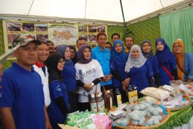 Gubernur Saba Desa 2014