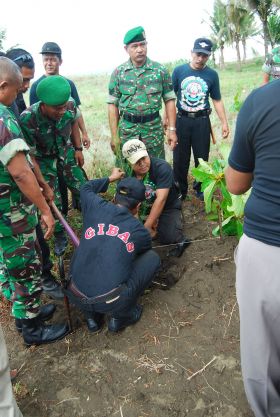 Penghijauan Kawasan Sempadan Pantai Barat Pangandaran