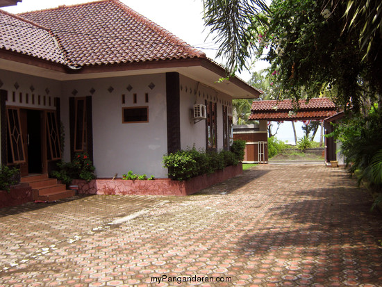 Hotel Pondok Indah Beach