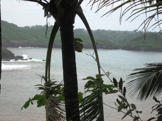 Indahnya Pantai Karapyak Yang Perawan