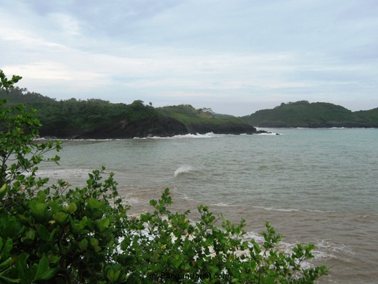 Indahnya Pantai Karapyak Yang Perawan