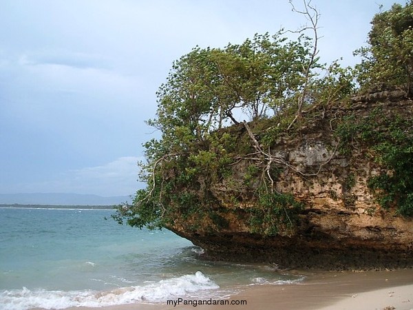 Indahnya Pasir Putih Pangandaran