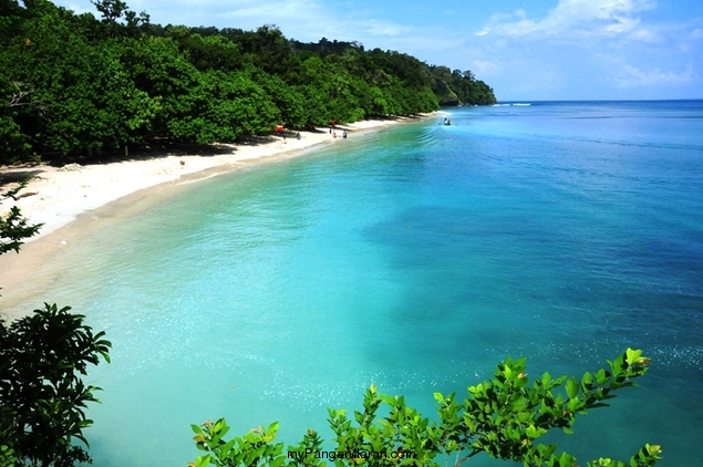 Indahnya Pasir Putih Pangandaran