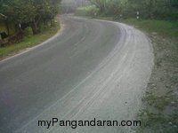 Pangandaran Diguyur Hujan Debu Merapi