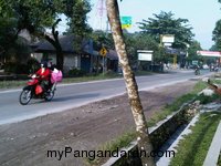 Pangandaran Diguyur Hujan Debu Merapi