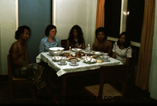 Suasan Makan Malam Hotel Pangandaran 1973