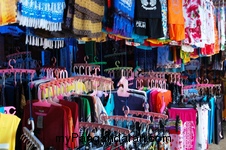 Para Penjual Baju Pantai Pangandaran