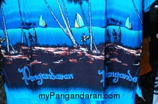 Para Penjual Baju Pantai Pangandaran