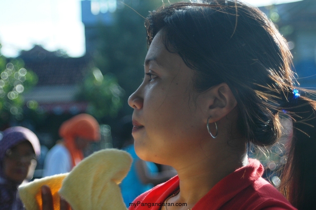 Senam Aerobic Pinggir Pantai Pangandaran