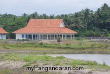 Bangunan Pelelangan Ikan Cikidang, Rusak Sebelum Terpakai