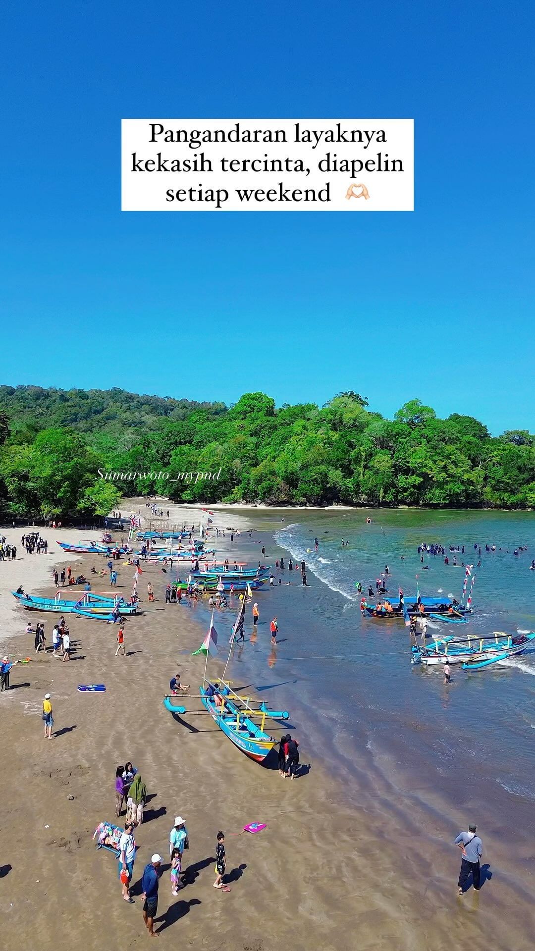 Ada yang pulang dari ngapelin Pangandaran? 

Apel di hari weekday,           ...