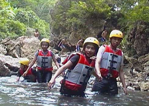 Body Rafting Ki Sunda dan Lesehan Saung Supa