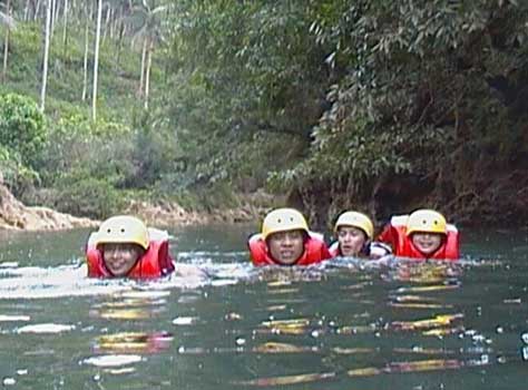 Body Rafting Ki Sunda dan Lesehan Saung Supa