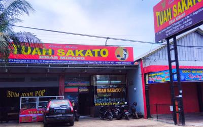 Rumah Makan Tuah Sakato Khas Minang