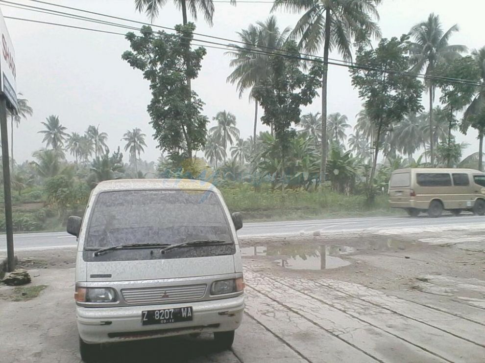 Inilah Penampakan Turunnya Abu Vulkanik Kelud di Pangandaran