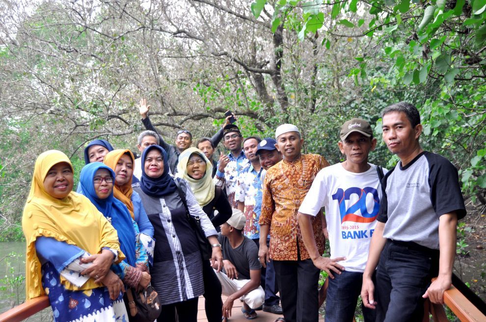 Kunjungan LPTQ Cirebon ke Mangrove