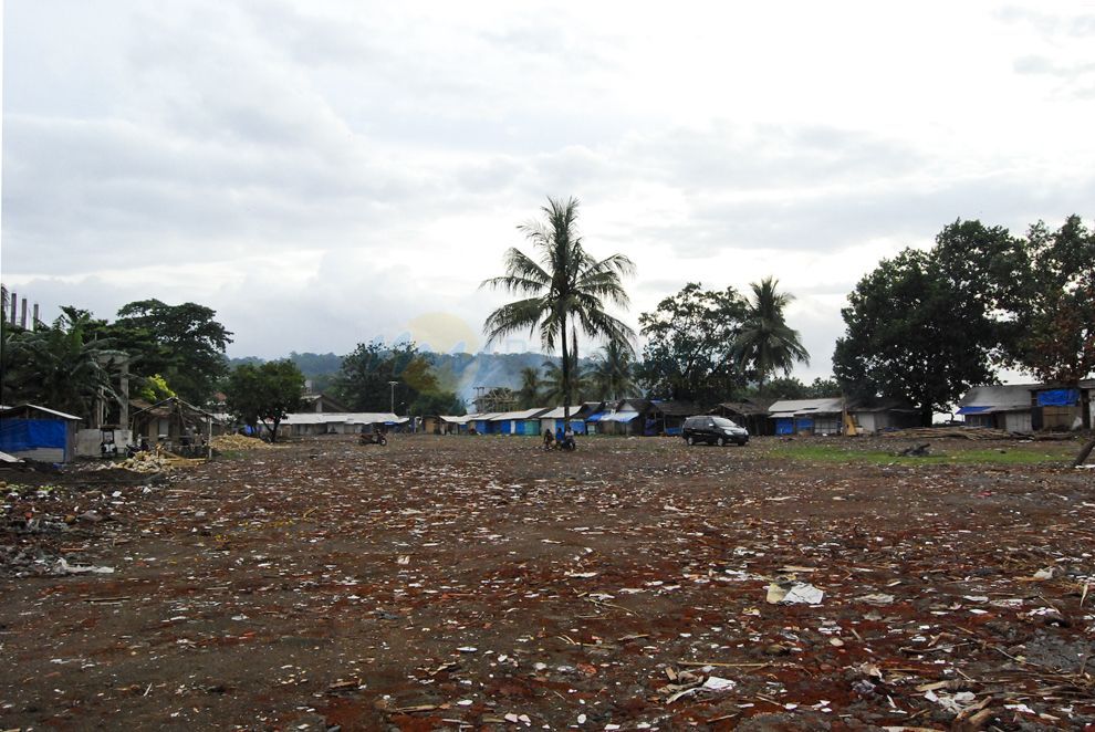 Lahan Parkir dan Percontohan Relokasi Pedagang di Pananjung Sari