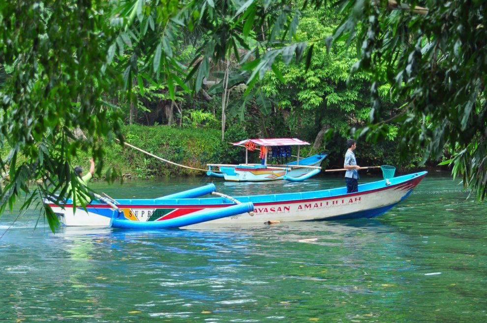 Membersihkan Sungai Green Canyon