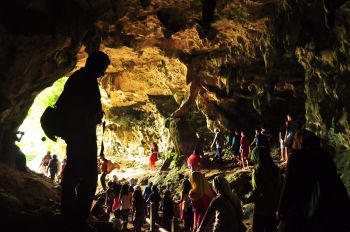 Menikmati Panorama di Gua Parat Pangandaran