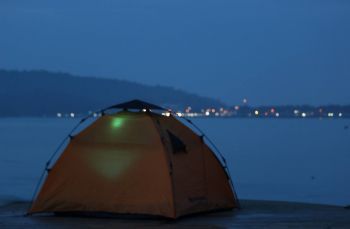 Menikmati Pengalaman Baru Camping di Kawasan Mangrove