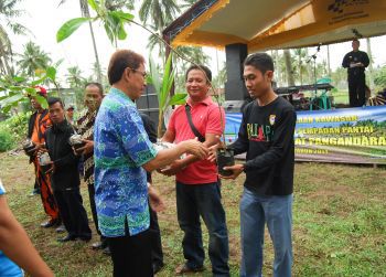 Penghijauan Kawasan Sempadan Pantai Barat Pangandaran