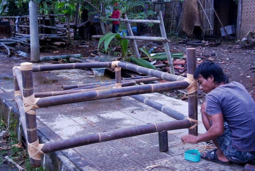 Pengrajin Bambu Pangandaran