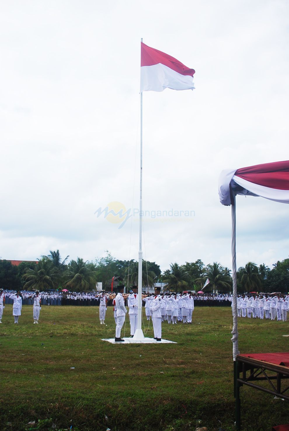 Peringatan Hut RI ke-68 Berlangsung Hidmat