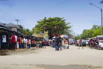 Ramainya Jalan Pasar Ikan Pangandaran